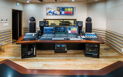 Control & Mastering Room